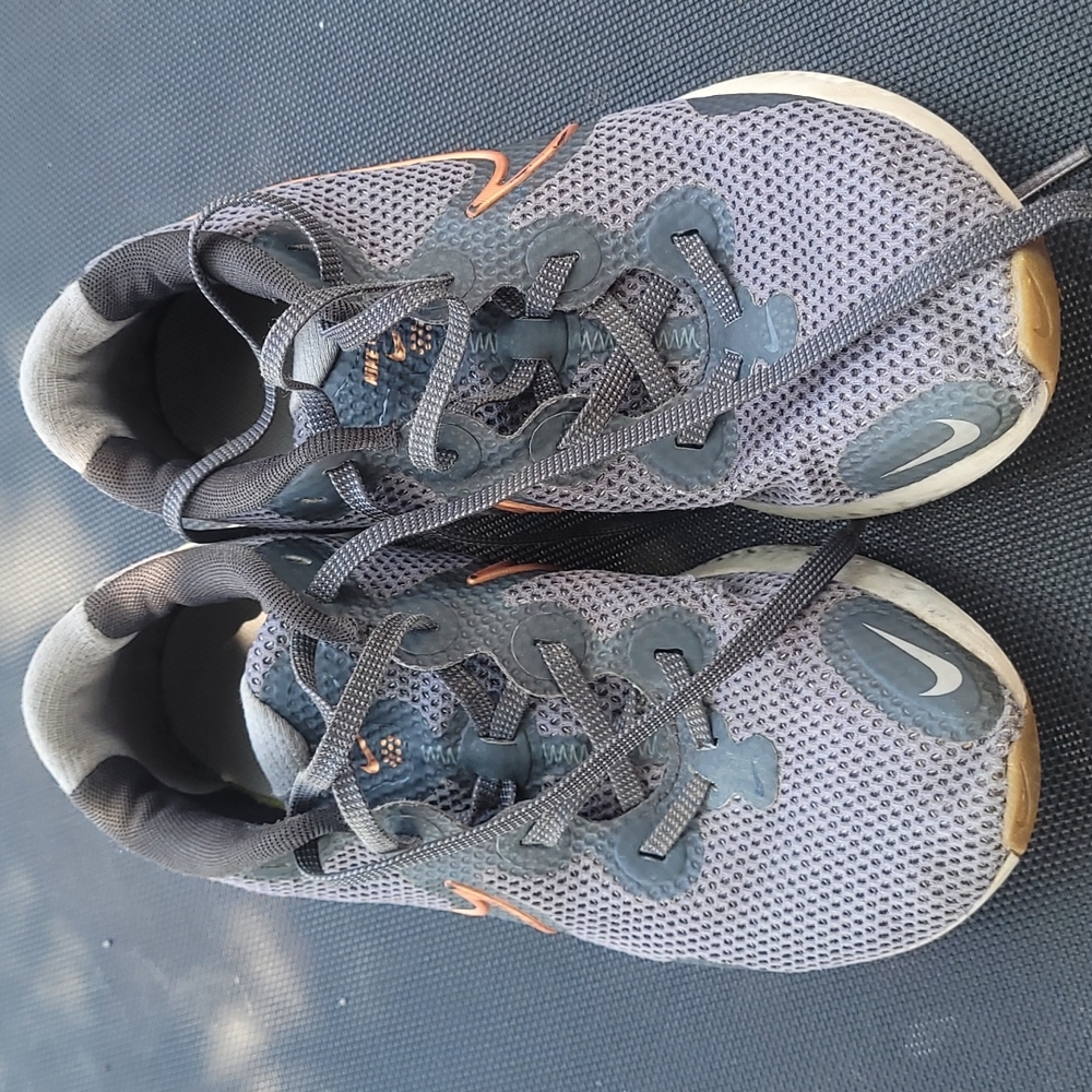 Nike Renew Size 7